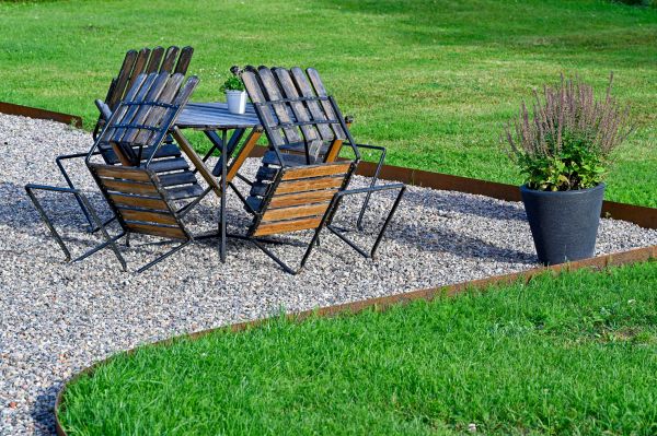 Metal Edging Installation in Clovis