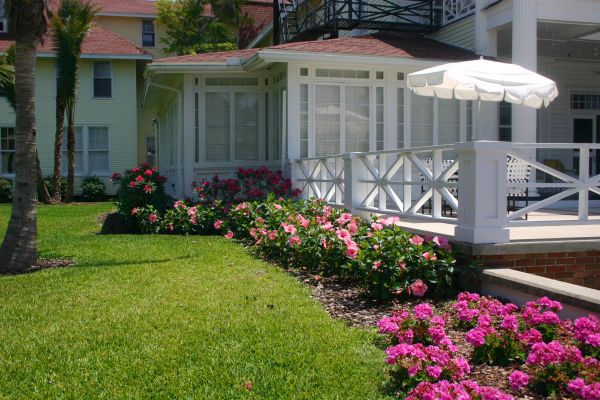 Deck Landscaping Service in Clovis