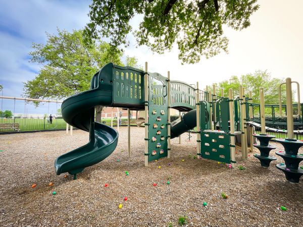 Playground Mulch Service in Clovis