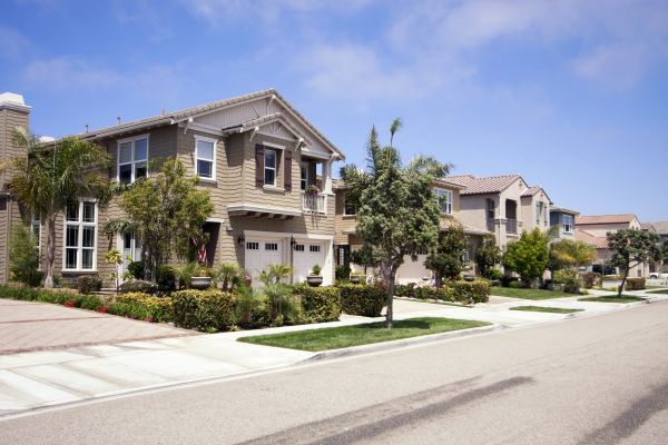 Neighborhood Landscaping in Clovis